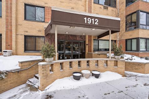1912 Dupont Avenue S Minneapolis MN 55403