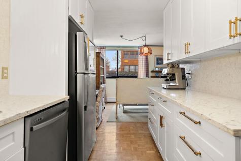 1912 Dupont Avenue S Minneapolis MN 55403