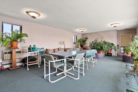 1912 Dupont Avenue S Minneapolis MN 55403
