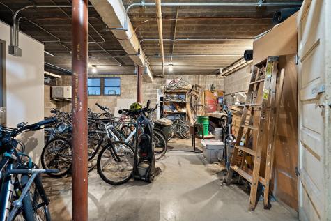 1912 Dupont Avenue S Minneapolis MN 55403