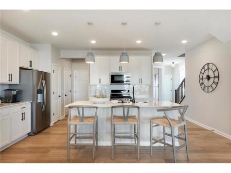 14951 Avondale View Rosemount MN 55068