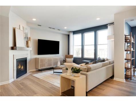 14951 Avondale View Rosemount MN 55068