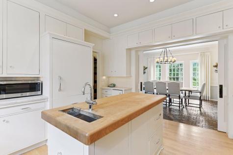 2308 W Lake Of The Isles Parkway Minneapolis MN 55405