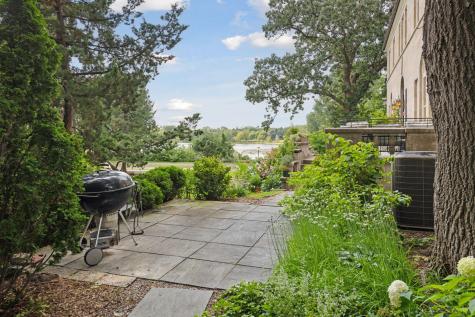 2308 W Lake Of The Isles Parkway Minneapolis MN 55405