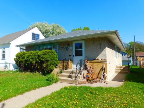 1087 Magnolia Avenue E Saint Paul MN 55106