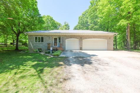 6042 Maple Lane NE Alexandria MN 56308