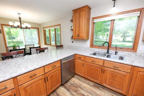 6042 Maple Lane NE Alexandria MN 56308