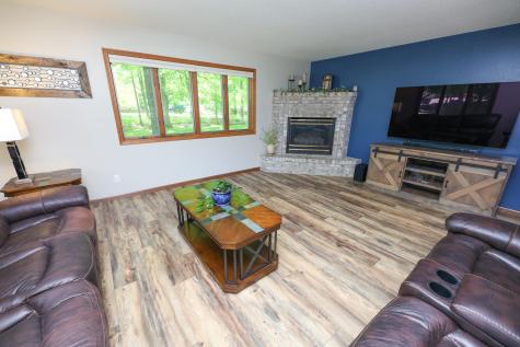 6042 Maple Lane NE Alexandria MN 56308
