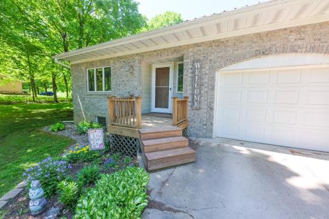 6042 Maple Lane NE Alexandria MN 56308