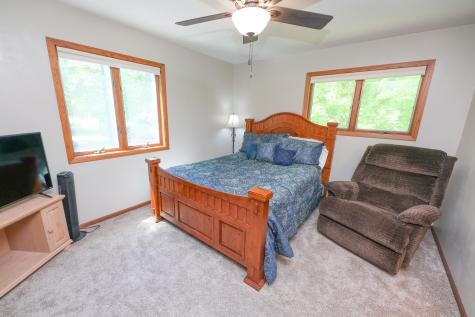6042 Maple Lane NE Alexandria MN 56308