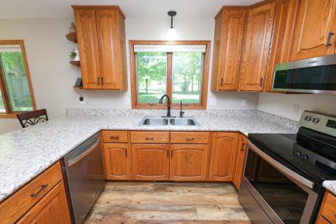 6042 Maple Lane NE Alexandria MN 56308