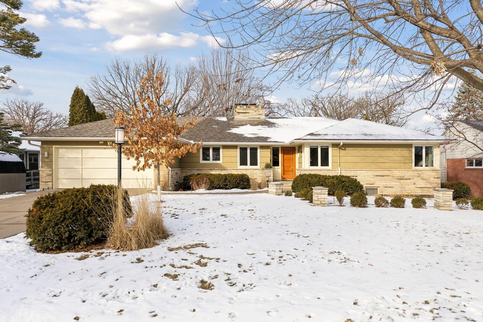 4404 Philbrook Lane Edina MN 55424