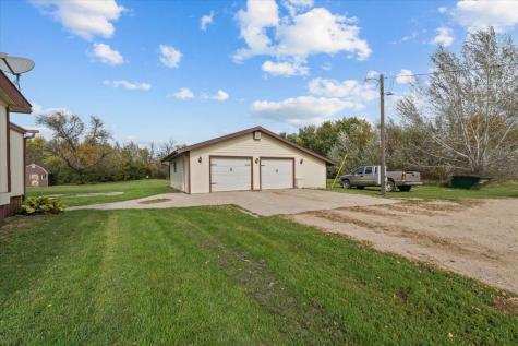 17995 83rd Street SE Wahpeton ND 58075