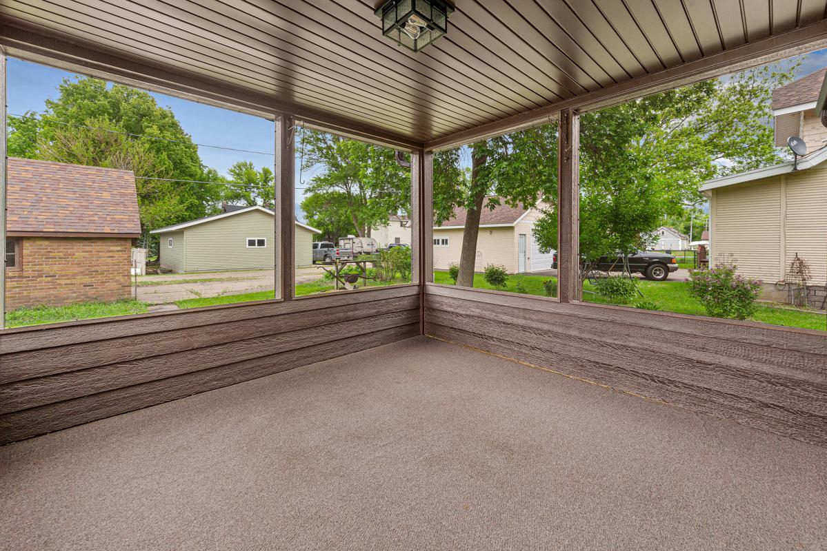 209 E Main Street Arlington MN 55307