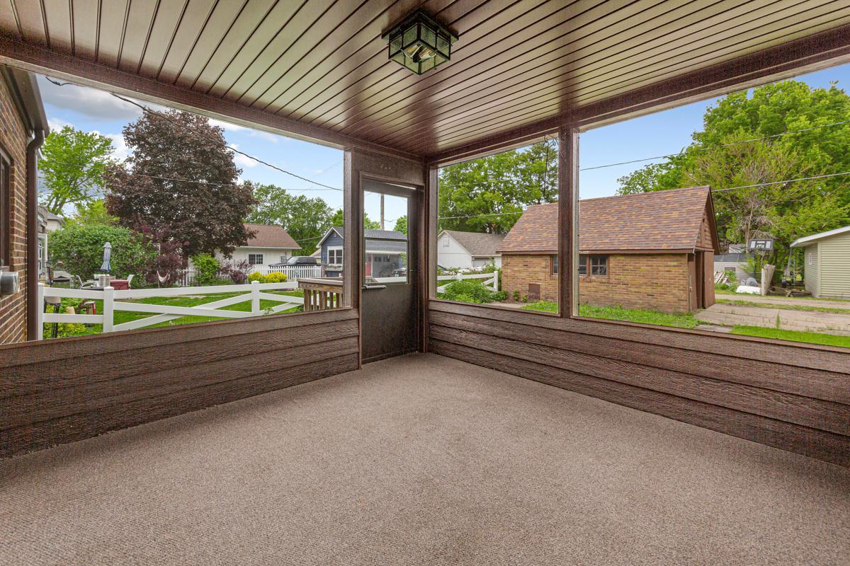 209 E Main Street Arlington MN 55307