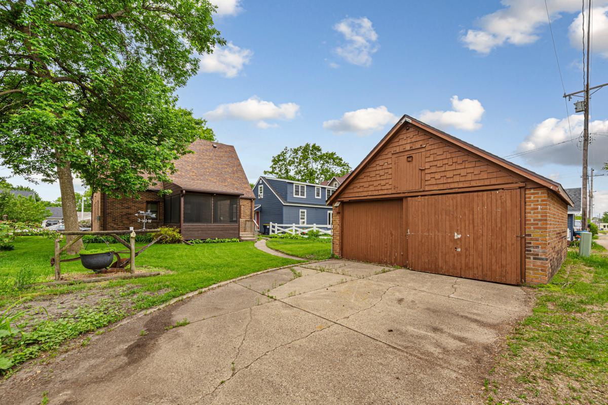 209 E Main Street Arlington MN 55307
