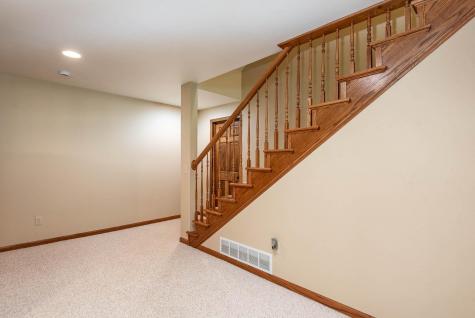 180 Joray Drive Mankato MN 56001