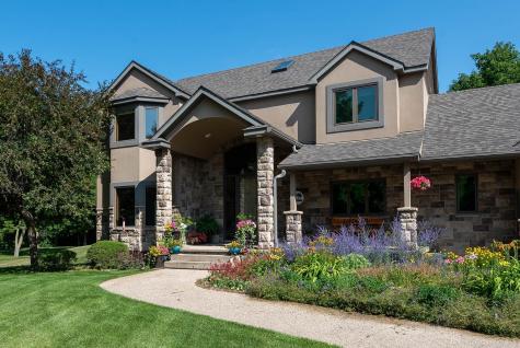 180 Joray Drive Mankato MN 56001