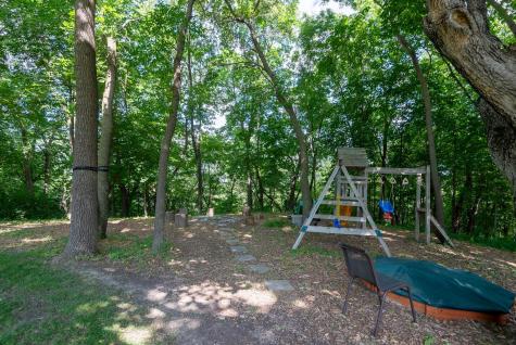 180 Joray Drive Mankato MN 56001