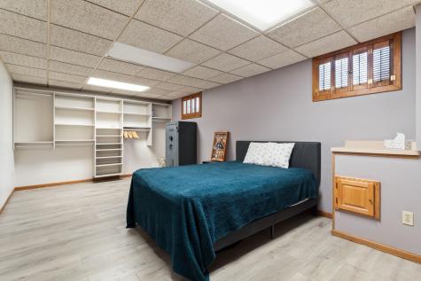 1128 Benton Street Anoka MN 55303