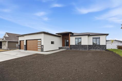 4328 23rd Avenue S Moorhead MN 56560
