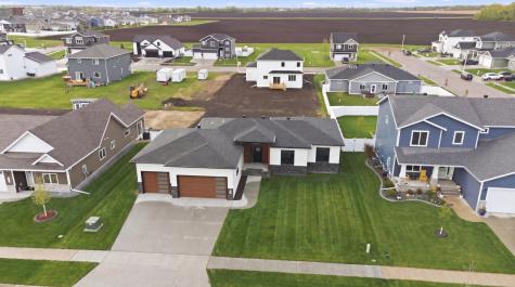 4328 23rd Avenue S Moorhead MN 56560