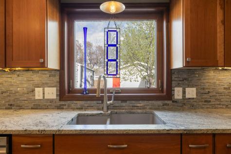 4042 Vincent Ave N Minneapolis MN 55412