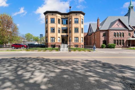 628 E Franklin Avenue Minneapolis MN 55404