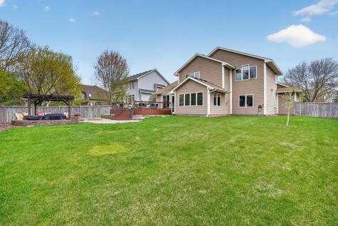 9325 Austrian Pine Avenue N Brooklyn Park MN 55443