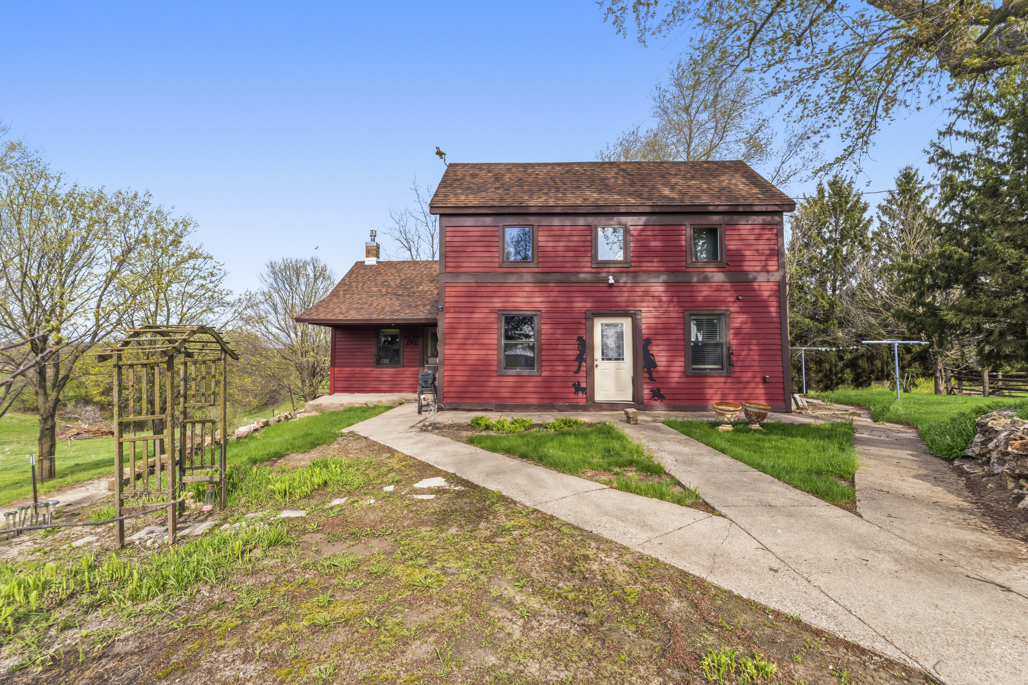 63095 220th Avenue Kellogg MN 55945