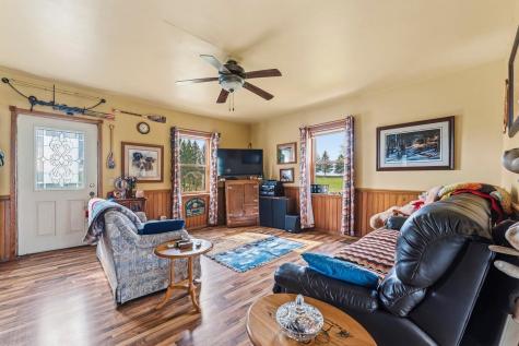 63095 220th Avenue Kellogg MN 55945