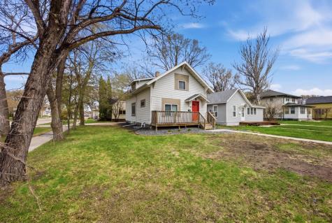 1002 4th Avenue S Moorhead MN 56560