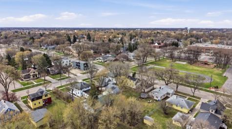 1002 4th Avenue S Moorhead MN 56560