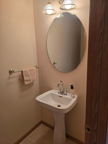 3323 W Prairiewood Drive S Fargo ND 58103