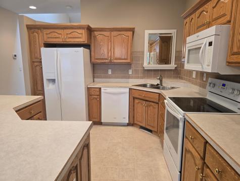 3323 W Prairiewood Drive S Fargo ND 58103