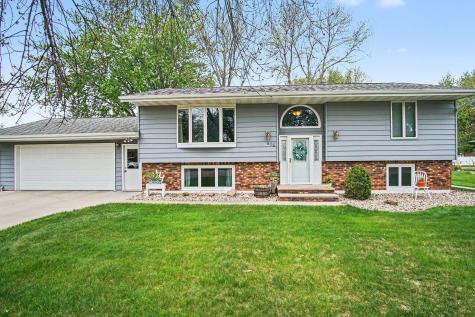 806 6th Avenue SE Pipestone MN 56164