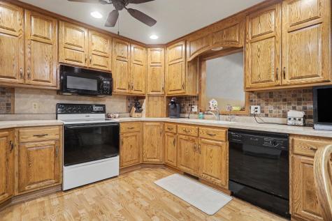 806 6th Avenue SE Pipestone MN 56164