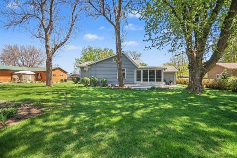 806 6th Avenue SE Pipestone MN 56164