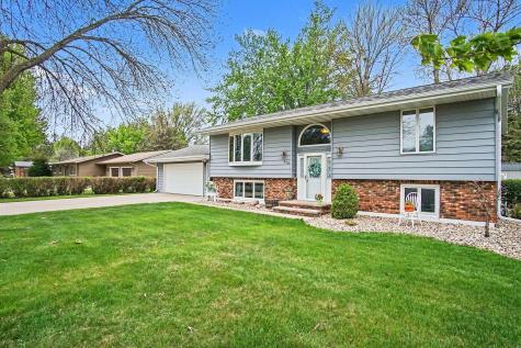 806 6th Avenue SE Pipestone MN 56164