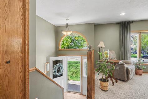 806 6th Avenue SE Pipestone MN 56164