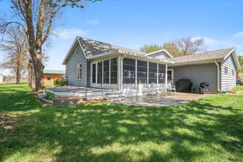 806 6th Avenue SE Pipestone MN 56164