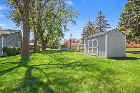 806 6th Avenue SE Pipestone MN 56164