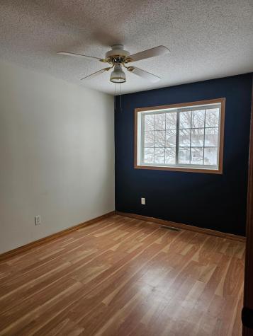 1833 Joes Lake Road SE Cambridge MN 55008