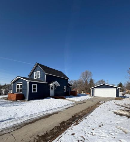 547 3rd Avenue NW Perham MN 56573