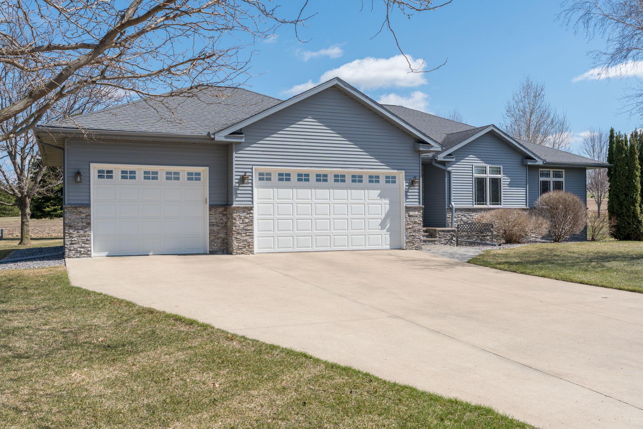 125 Kenna Drive Le Sueur MN 56058