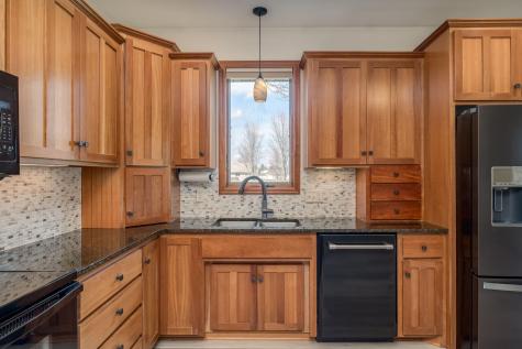 125 Kenna Drive Le Sueur MN 56058