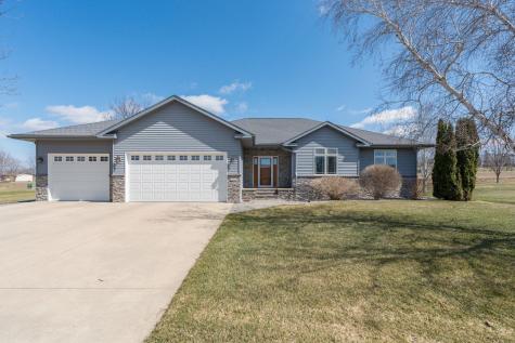 125 Kenna Drive Le Sueur MN 56058