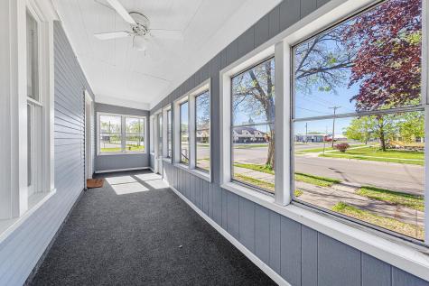 727 2nd Street NW Faribault MN 55021
