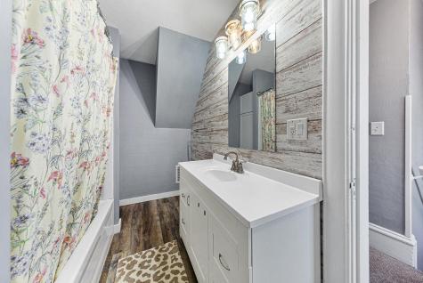727 2nd Street NW Faribault MN 55021