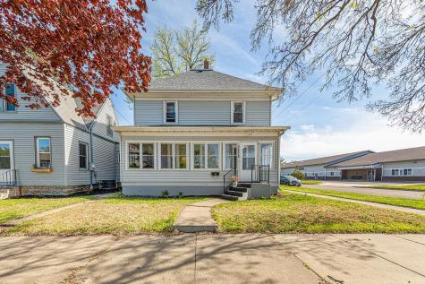 727 2nd Street NW Faribault MN 55021